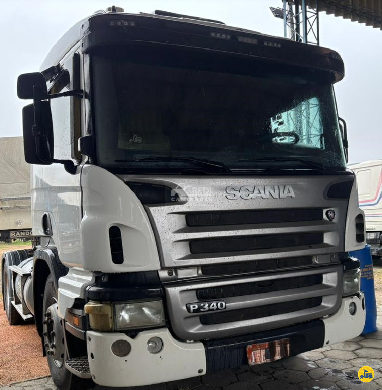 SCANIA P340 de Credi Caminhões e Financiamentos